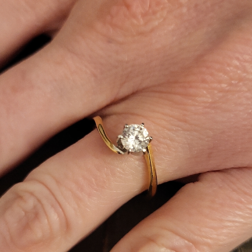 Vintage 18k Gold Plated Solitare CZ Ring